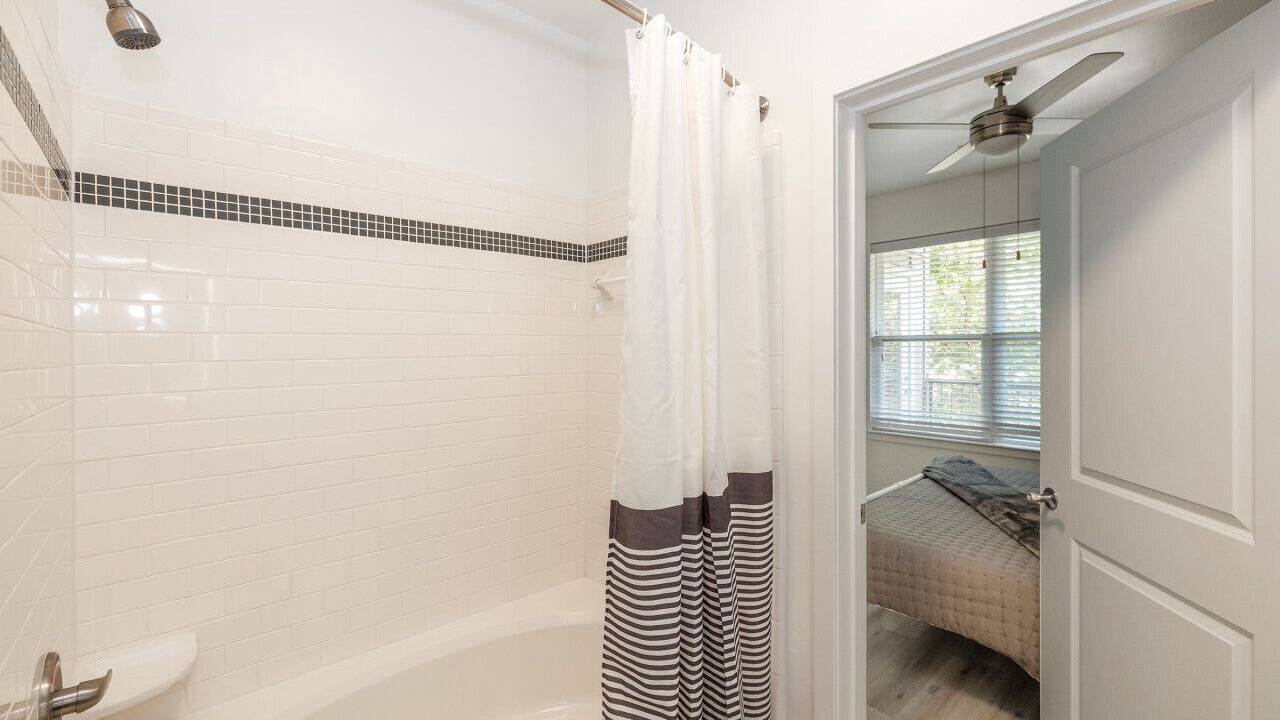 Photo of Bathroom in Cherry