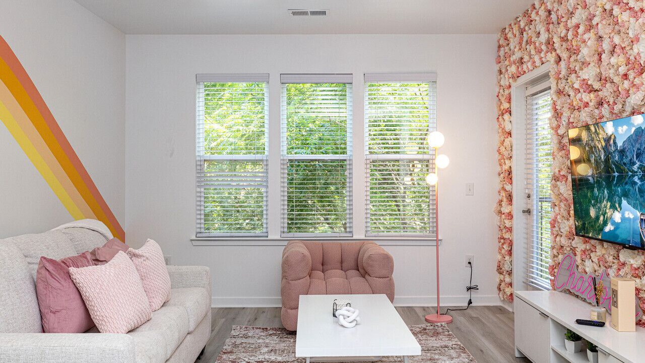 Photo of Livingroom in Cherry