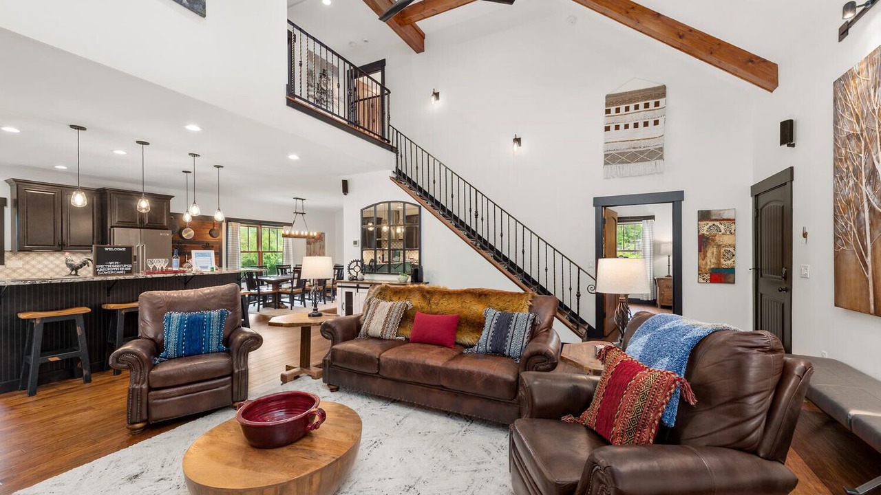 Photo of Livingroom in Swannanoa