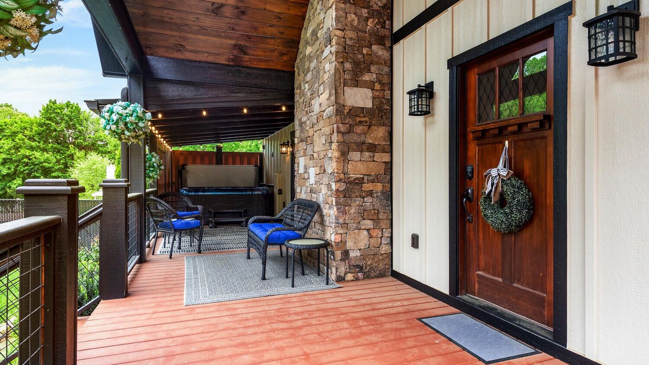 Photo of Patio Balcony in Swannanoa