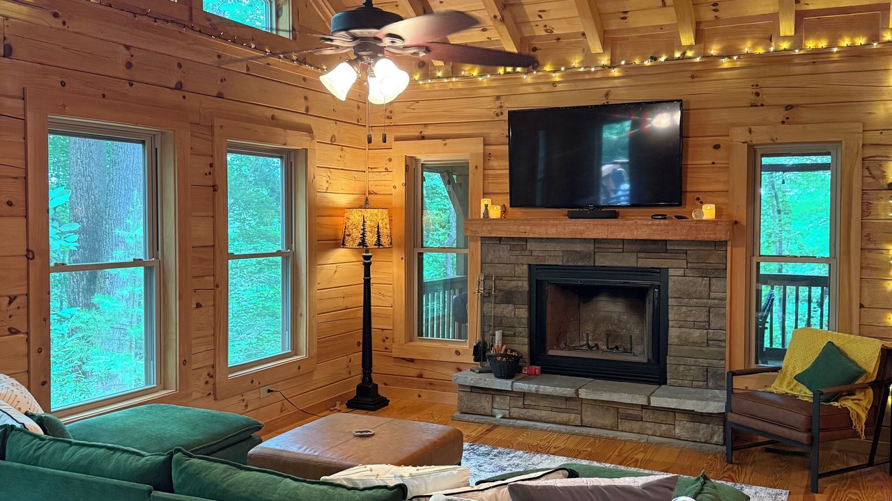 Photo of Livingroom in Lake Lure