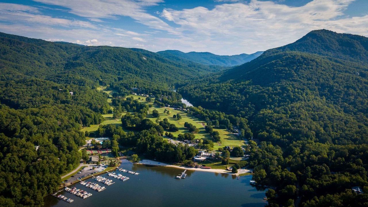 Photo of Outdoor in Lake Lure