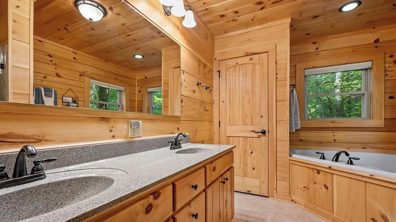Photo of Bathroom in Lake Lure