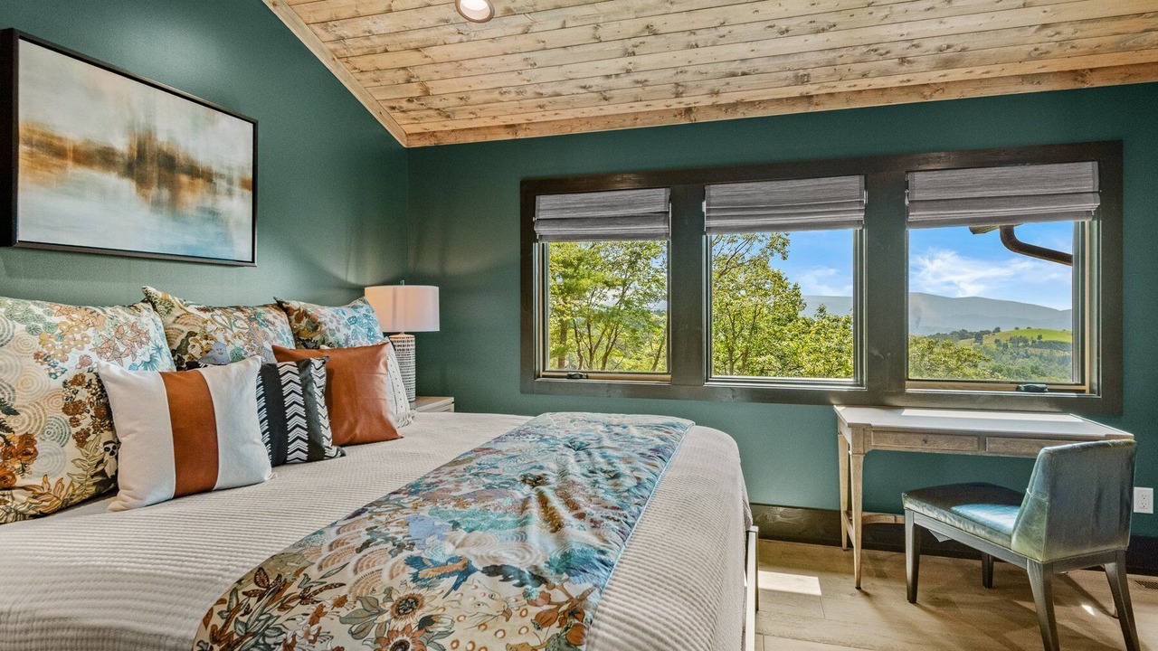 Photo of Bedroom in Elk Park