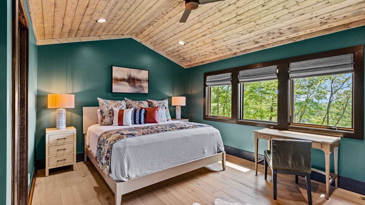 Photo of Bedroom in Elk Park