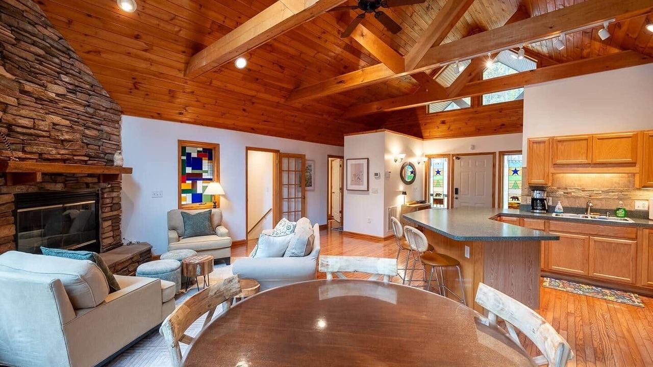 Photo of Livingroom in Berkeley Springs