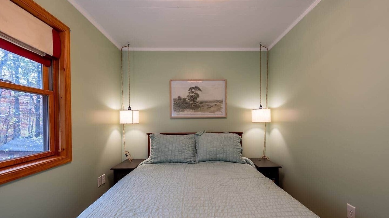 Photo of Bedroom in Berkeley Springs