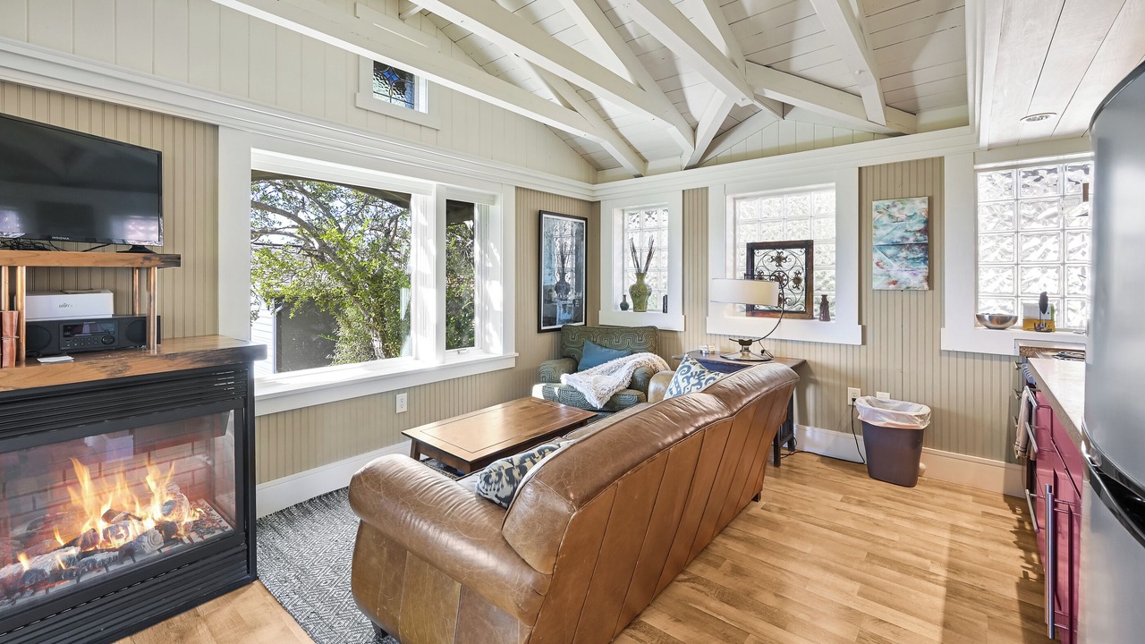 Photo of Livingroom in Asheville