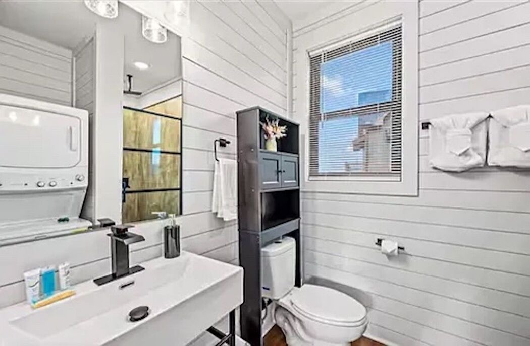 Photo of Bathroom in Sevierville