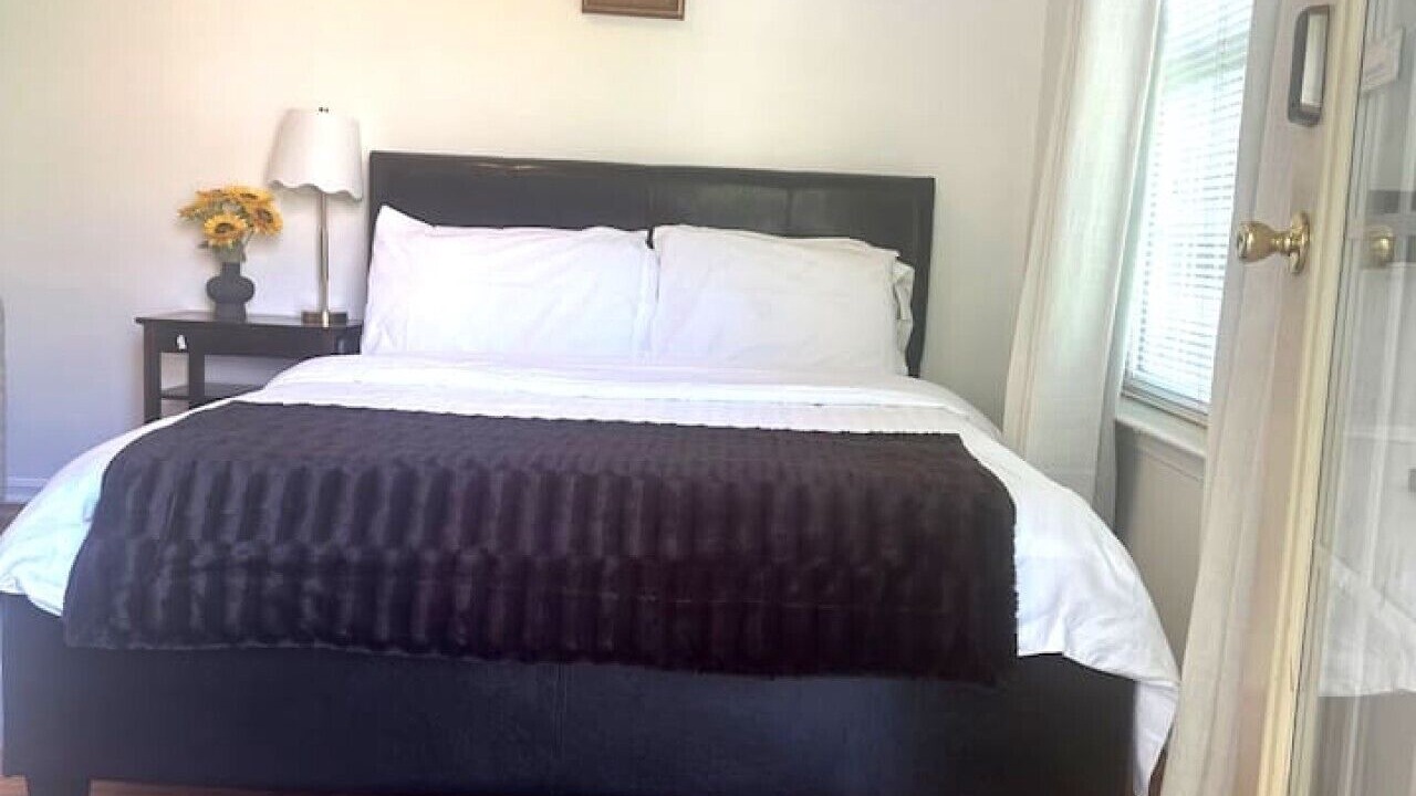 Photo of Bedroom in Scaggsville
