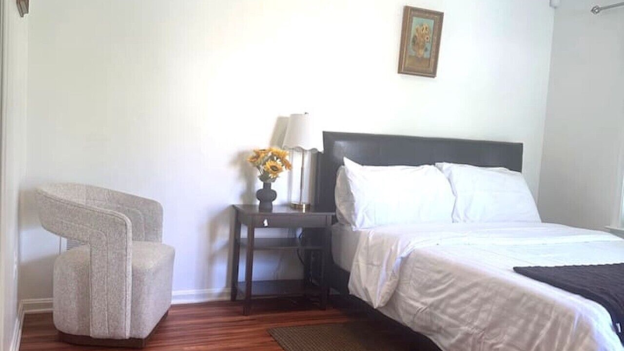 Photo of Bedroom in Scaggsville