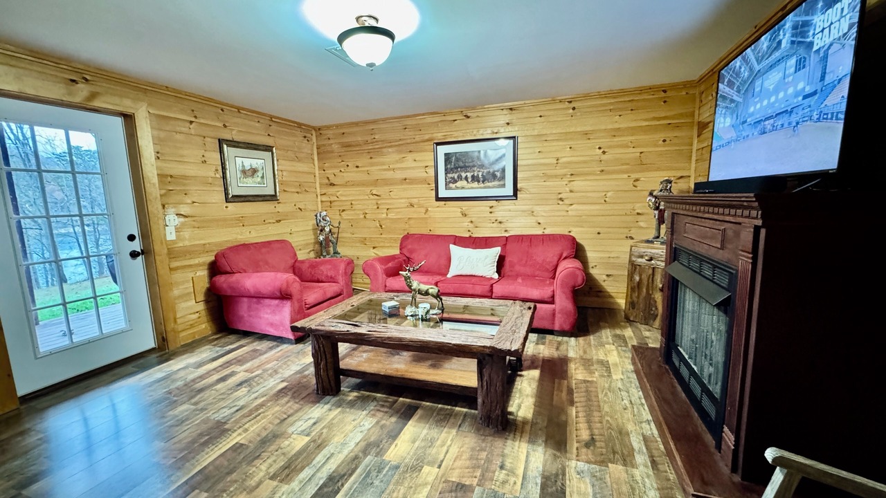 Photo of Livingroom in Butler