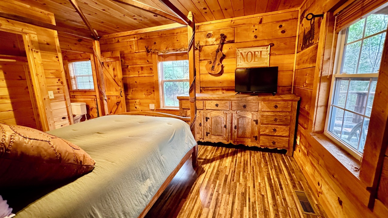 Photo of Bedroom in Butler