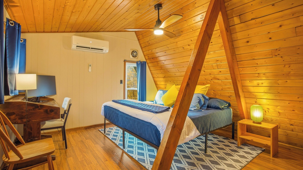Photo of Bedroom in Berkeley Springs