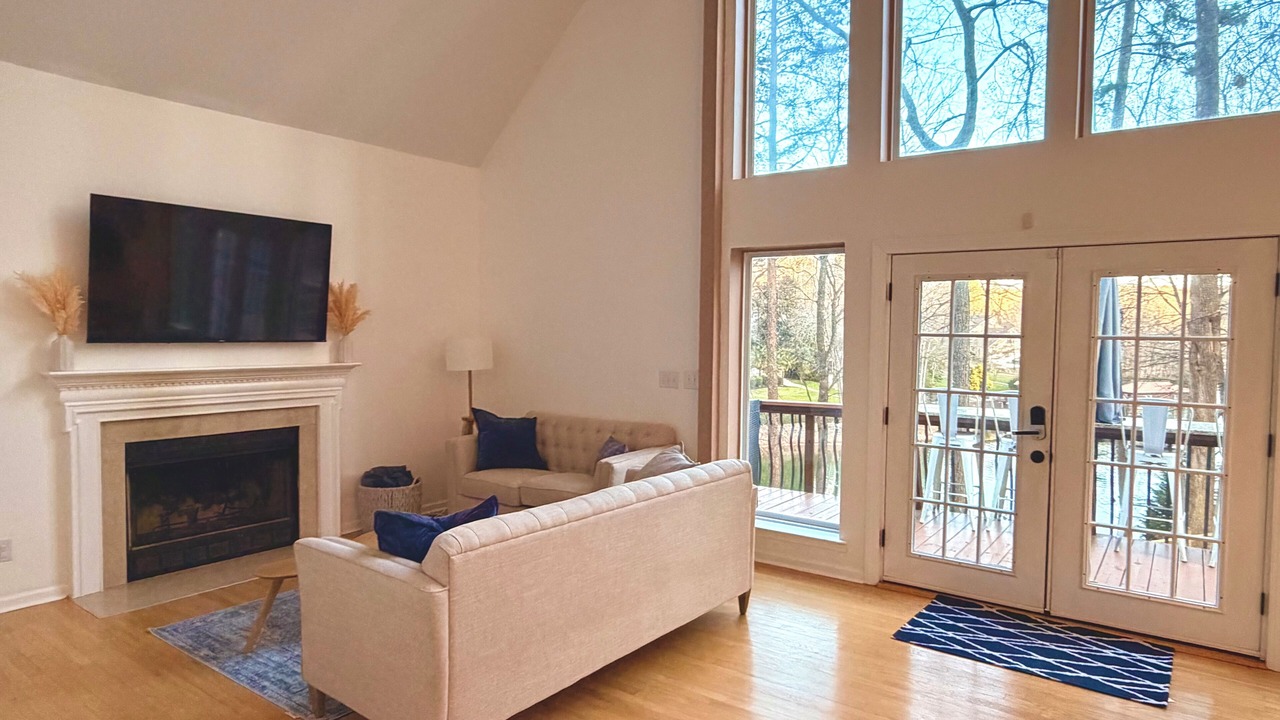 Photo of Livingroom in Barium Springs