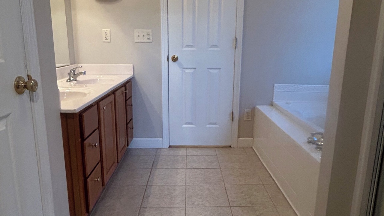 Photo of Bathroom in Spurgeon
