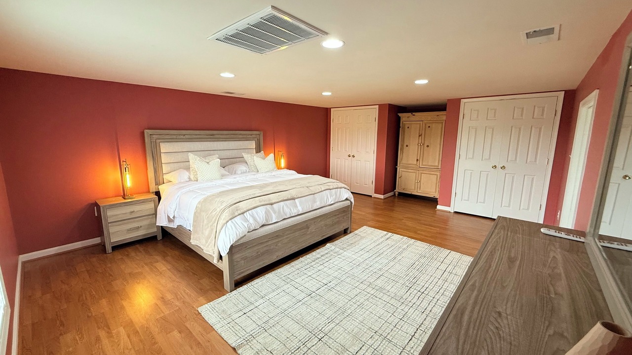 Photo of Bedroom in Urbana