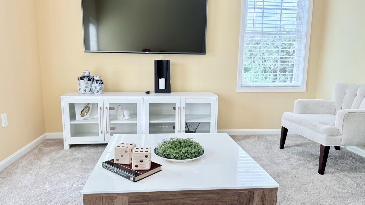 Photo of Livingroom in Urbana