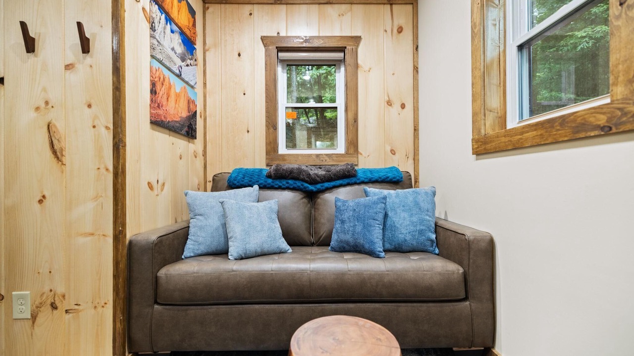 Photo of Livingroom in Campton
