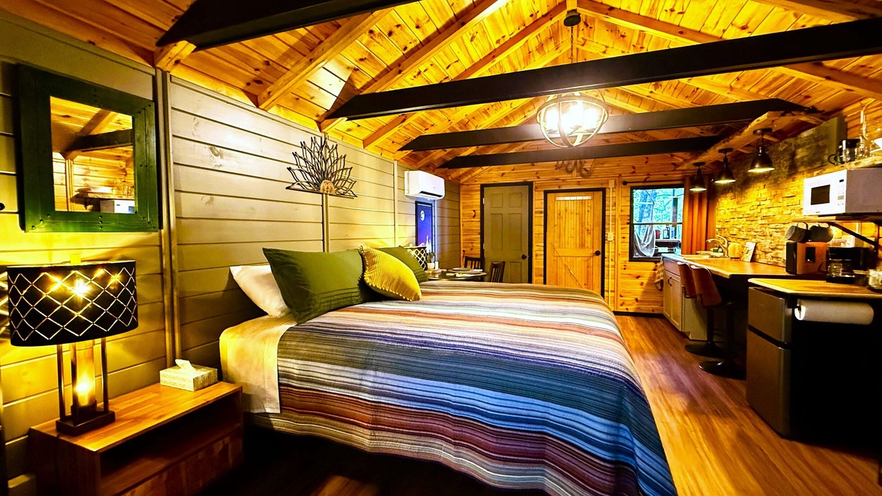 Photo of Bedroom in Laurel Ridge