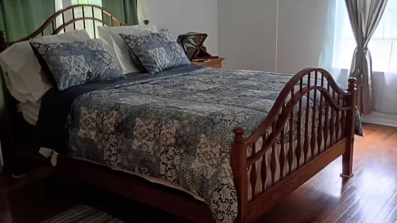 Photo of Bedroom in Jonesborough
