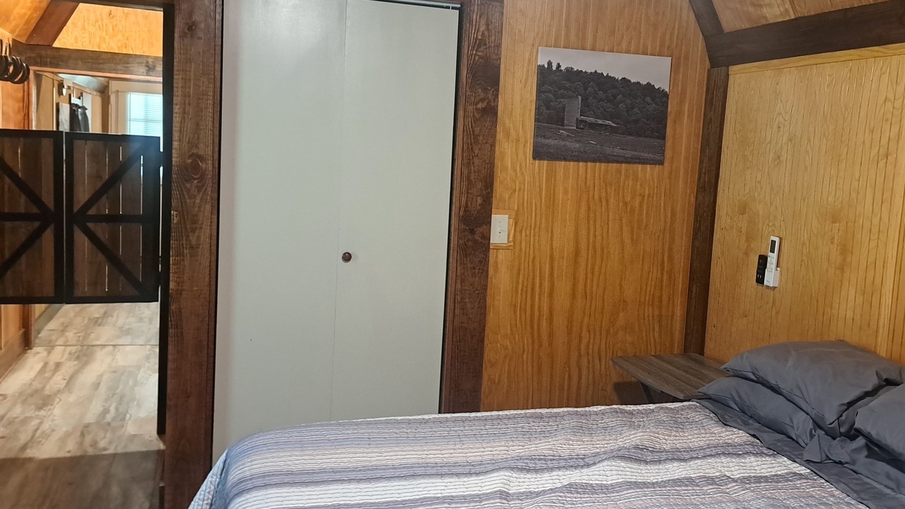 Photo of Bedroom in Smith