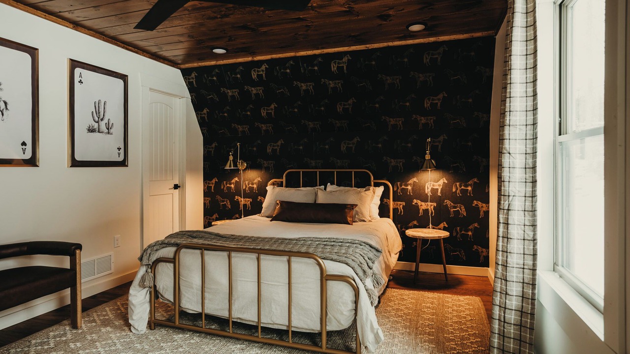 Photo of Bedroom in Rogers