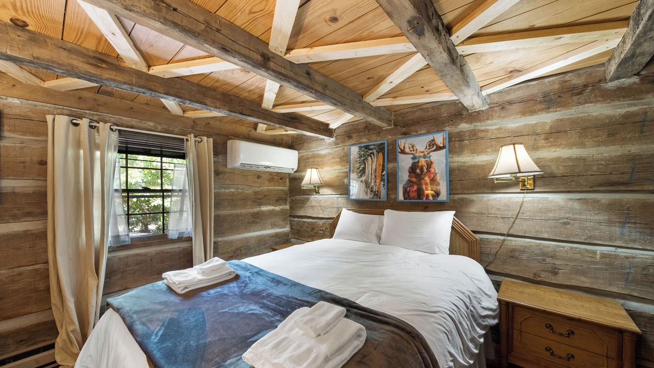 Photo of Bedroom in Banner Elk