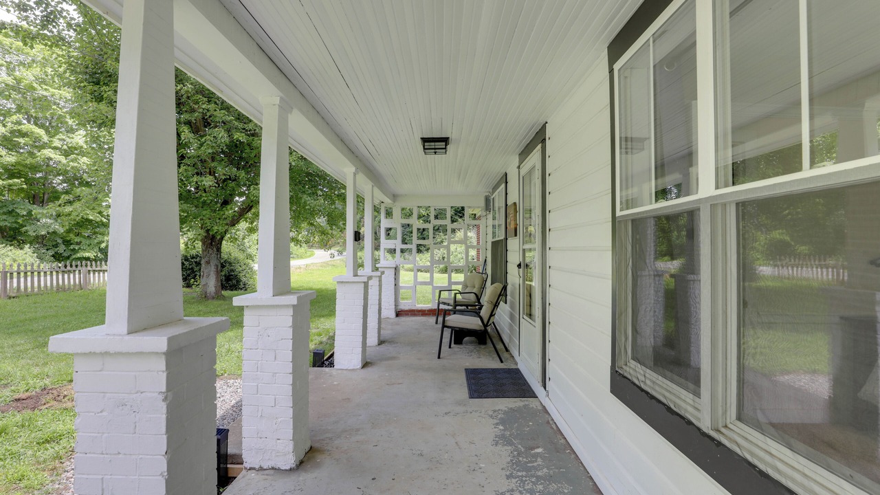 Photo of Patio Balcony in West Jefferson