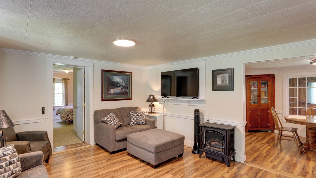 Photo of Bedroom in West Jefferson
