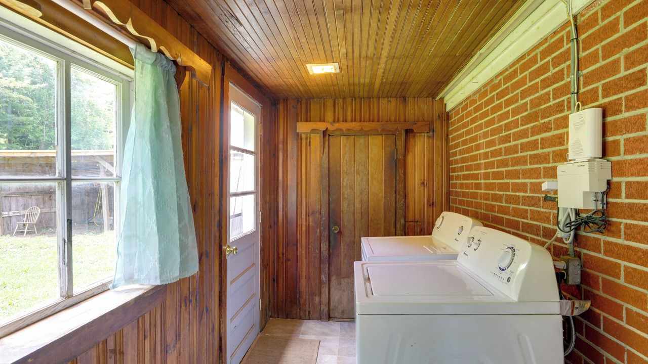 Photo of Bedroom in West Jefferson