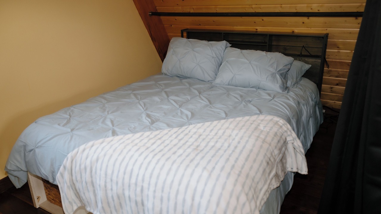 Photo of Bedroom in Elizabethton