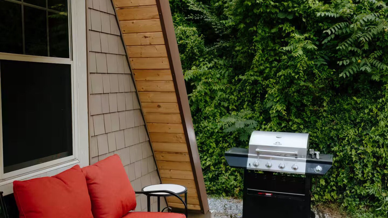 Photo of Patio Balcony in Elizabethton