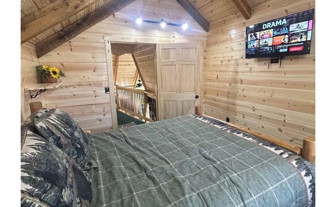 Photo of Bedroom in Elkins