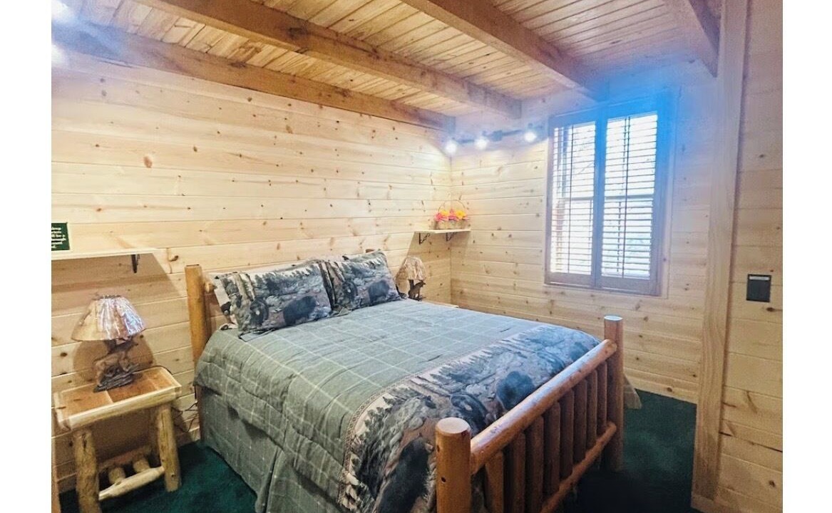 Photo of Bedroom in Elkins