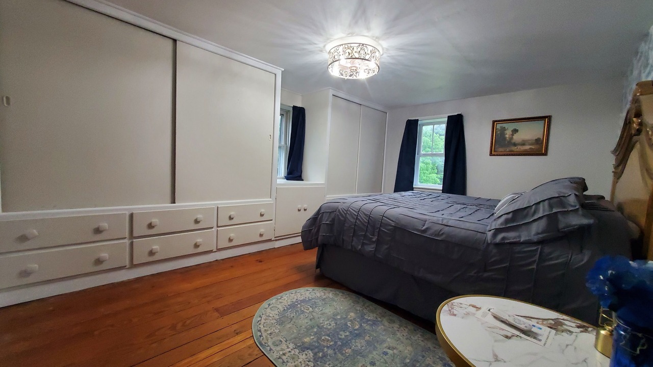 Photo of Bedroom in Smithsburg