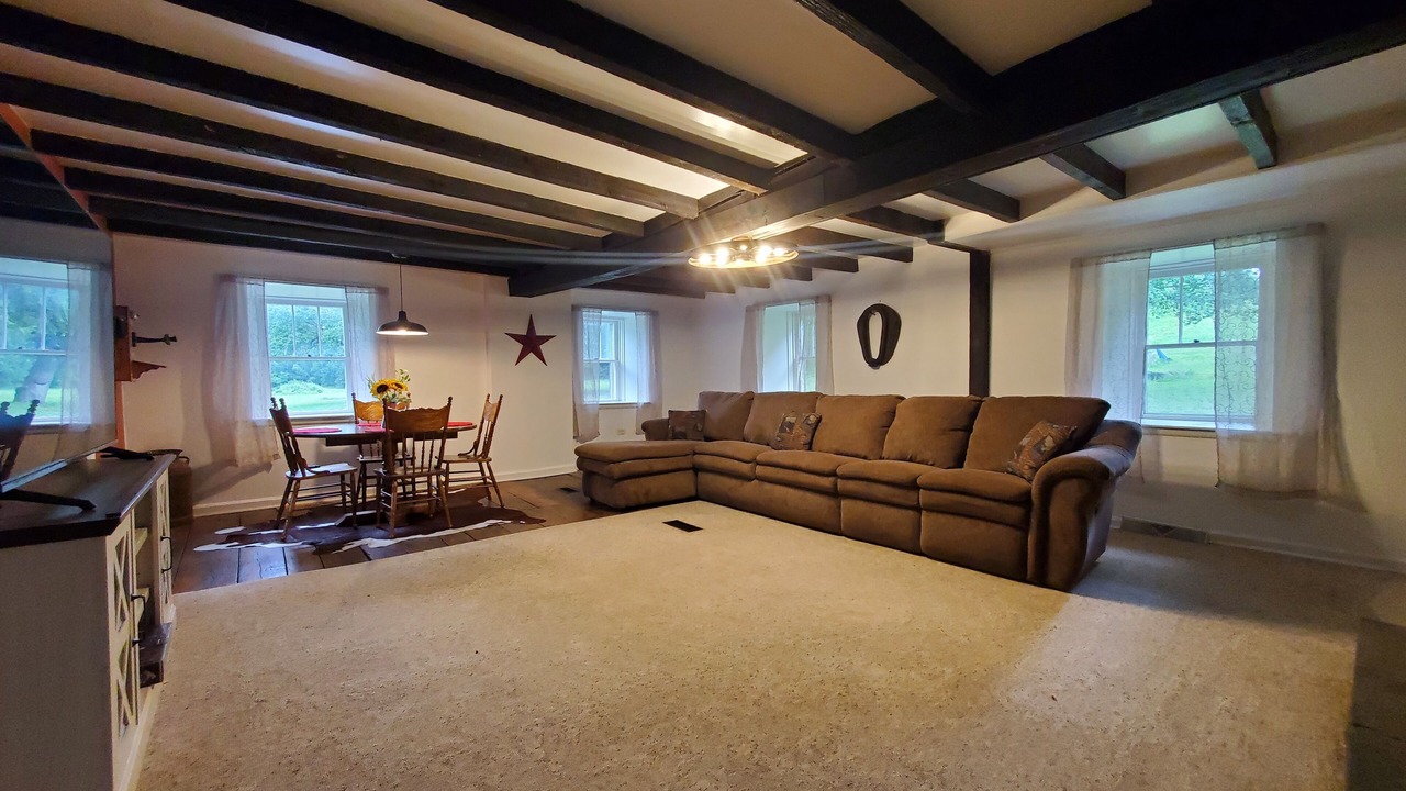 Photo of Livingroom in Smithsburg