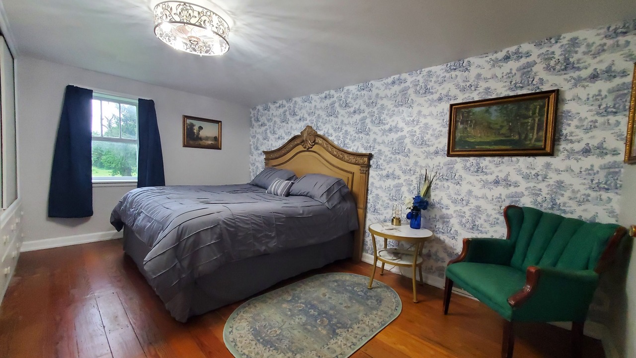Photo of Bedroom in Smithsburg