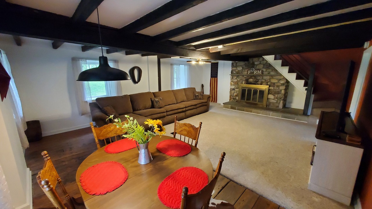 Photo of Livingroom in Smithsburg