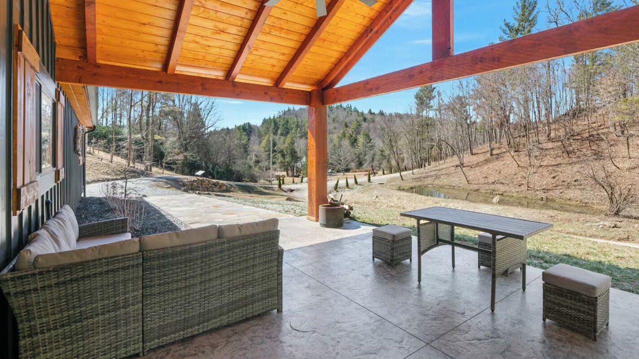 Photo of Outdoor in Newland