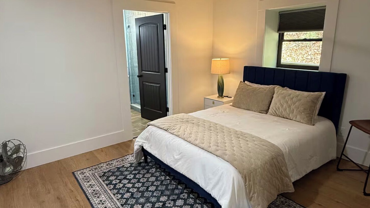 Photo of Bedroom in Newland