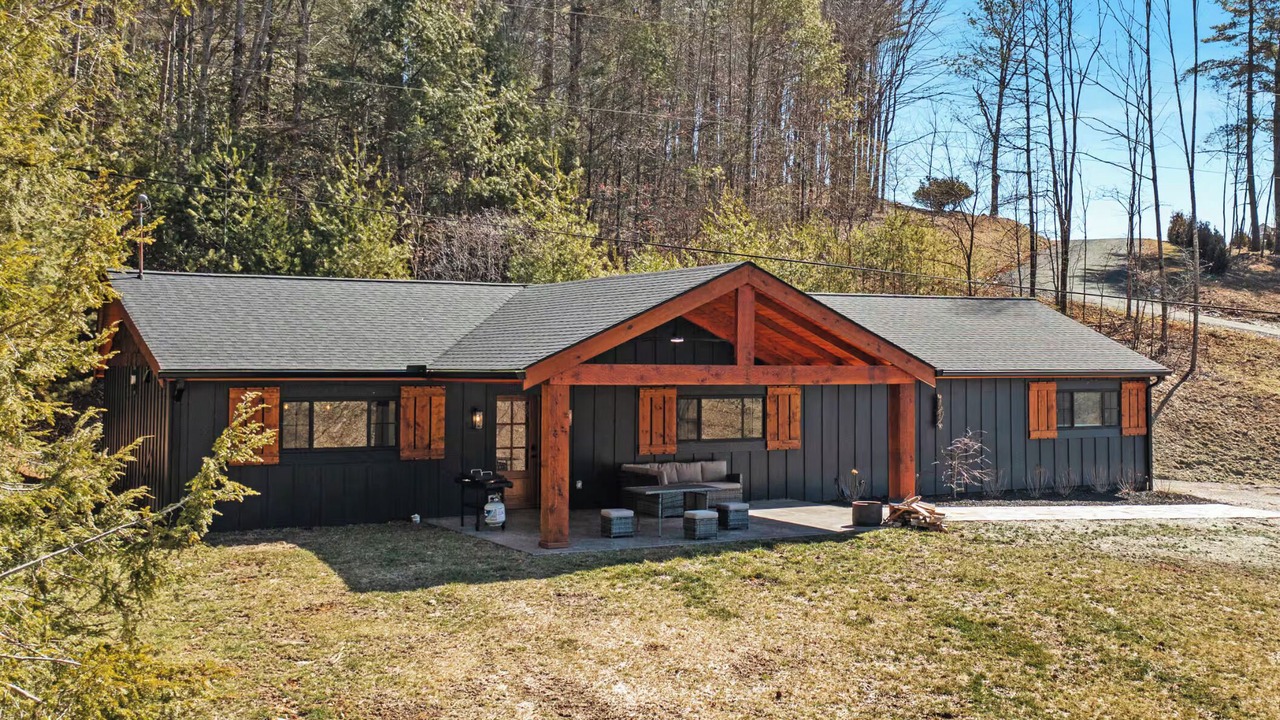 Photo of Outdoor in Newland