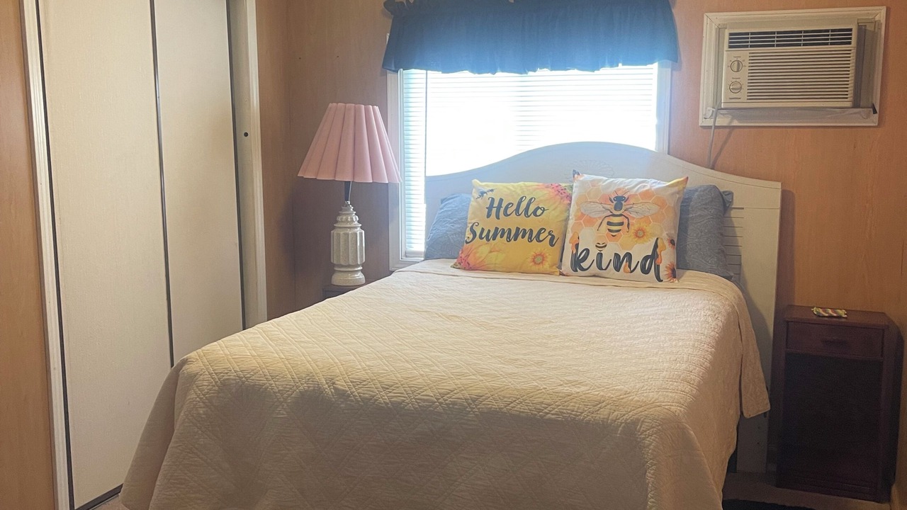 Photo of Bedroom in Dorton