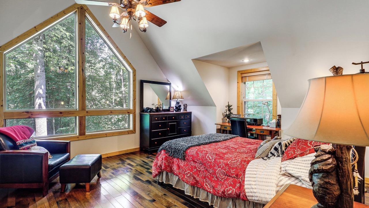 Photo of Bedroom in Bakersville