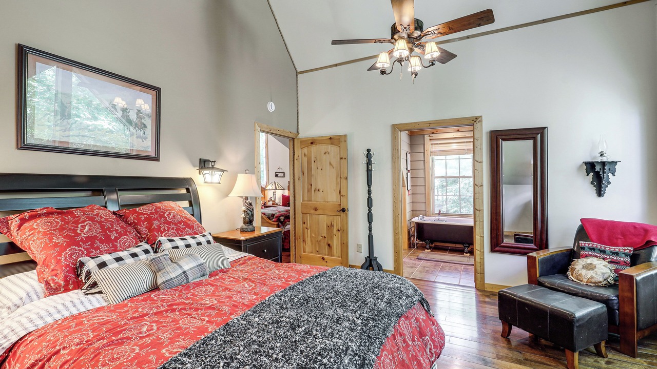 Photo of Bedroom in Bakersville