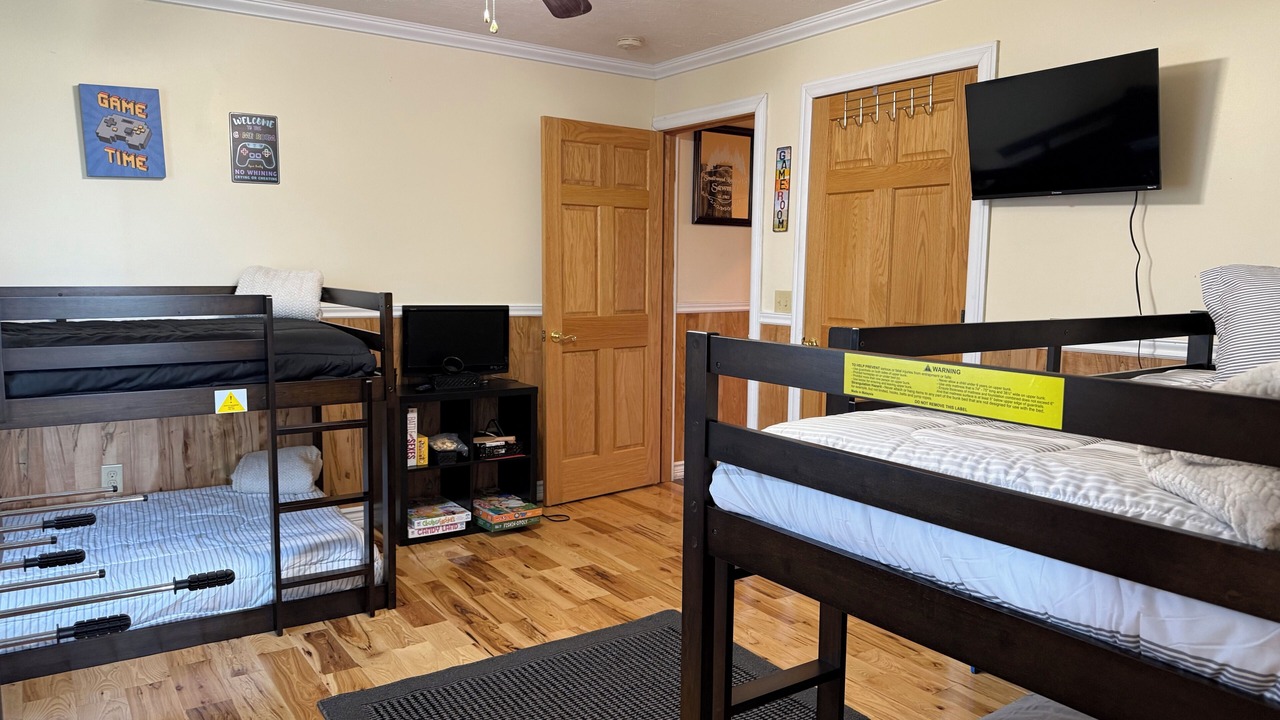 Photo of Bedroom in Frenchburg