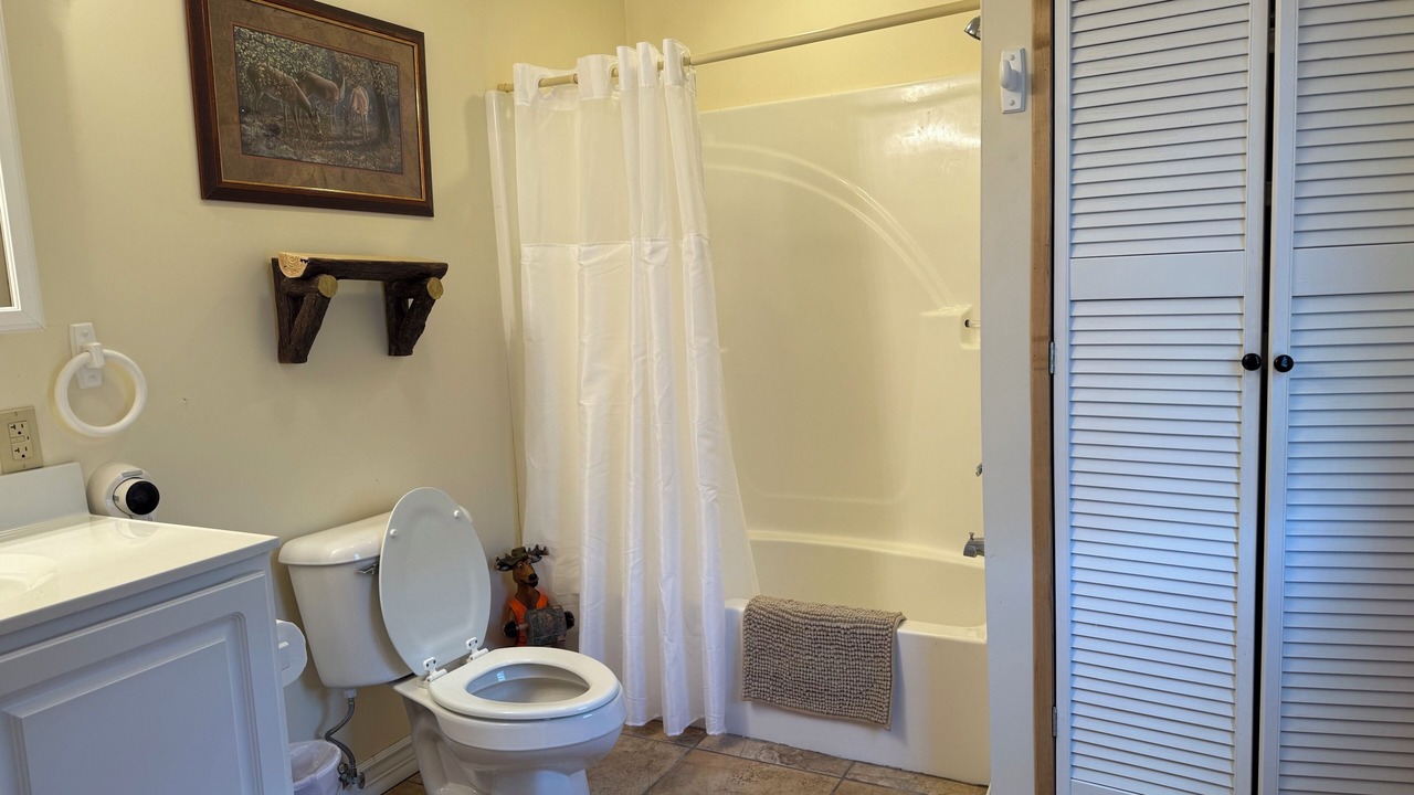 Photo of Bathroom in Frenchburg