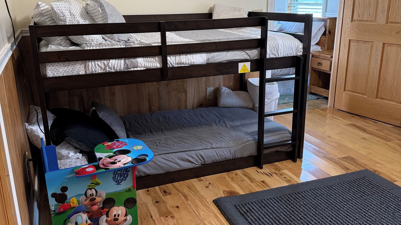 Photo of Bedroom in Frenchburg