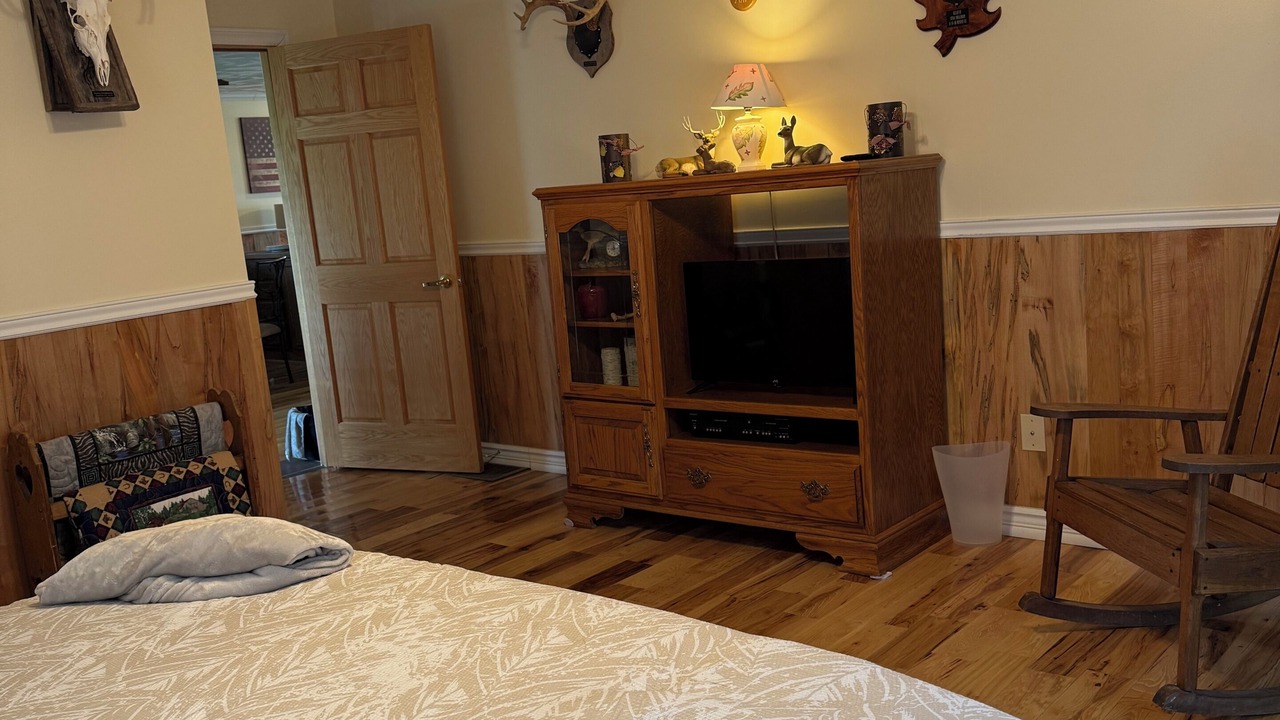 Photo of Bedroom in Frenchburg