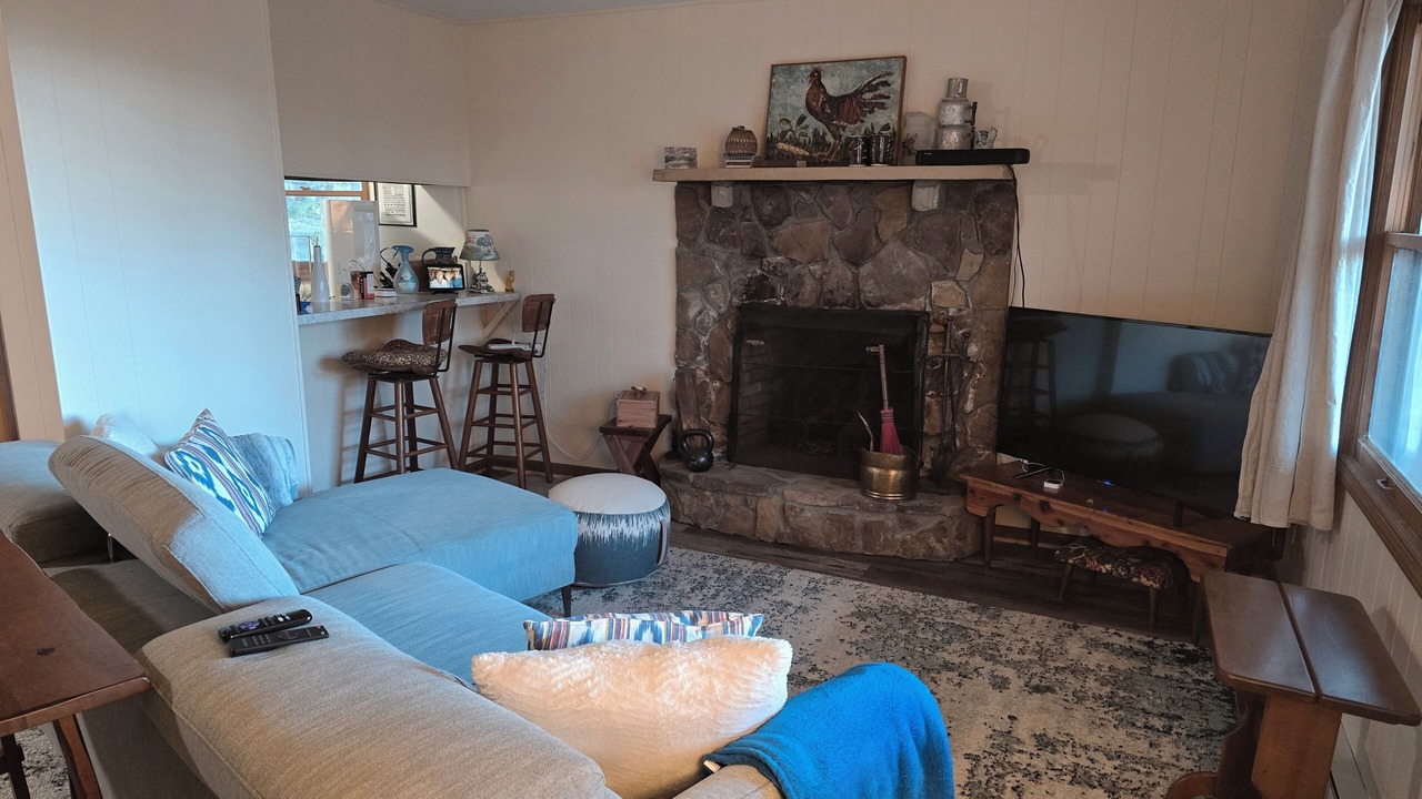 Photo of Livingroom in Zionville